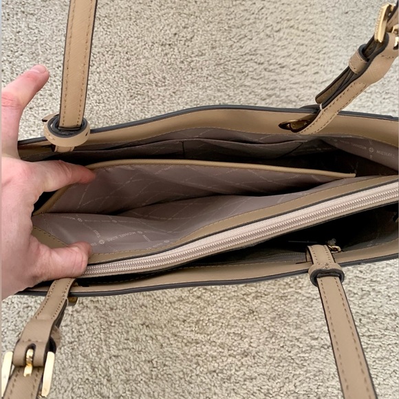 Michael Kors Walsh Medium Multifunction (MF) Saffiano Leather Tote - Camel - Picture 6 of 11